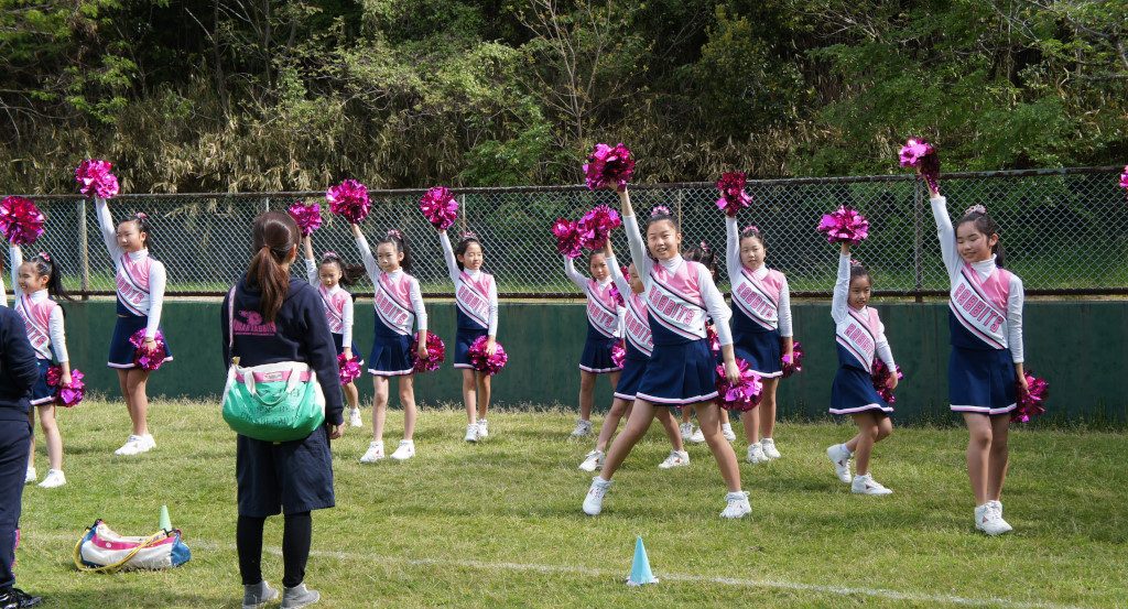 開会式を盛り上げてくれた豊中市ジュニアチアリーディングクラブ『SUGAR RABBITS(シュガーラビッツ)』のリハーサル風景